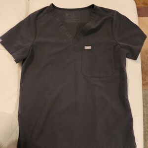 FIGS Charcoal Catarina Size M